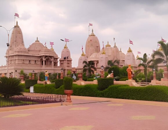 Kashi Yatra Packages