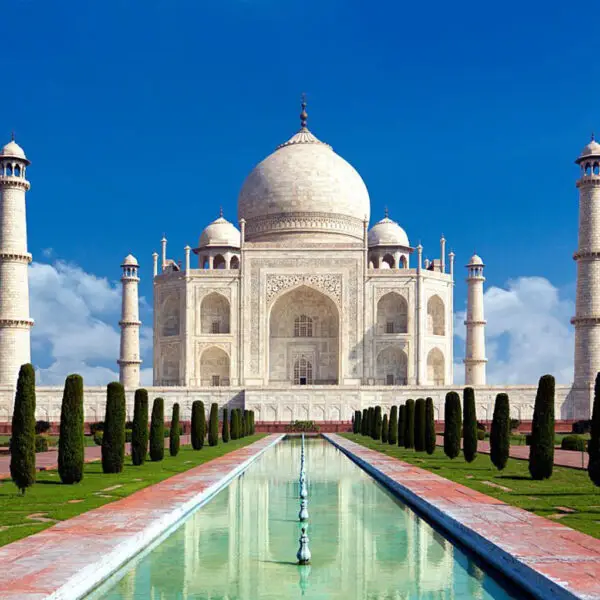 Taj Mahal Tour From Varanasi
